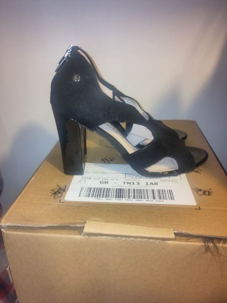 Ladies high heel shoes