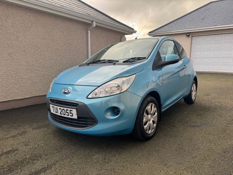 2011 Ford ka 1.2L - MINT CONDITION - Not Ford fiesta Mini Cooper fist 500 vw polo up golf 