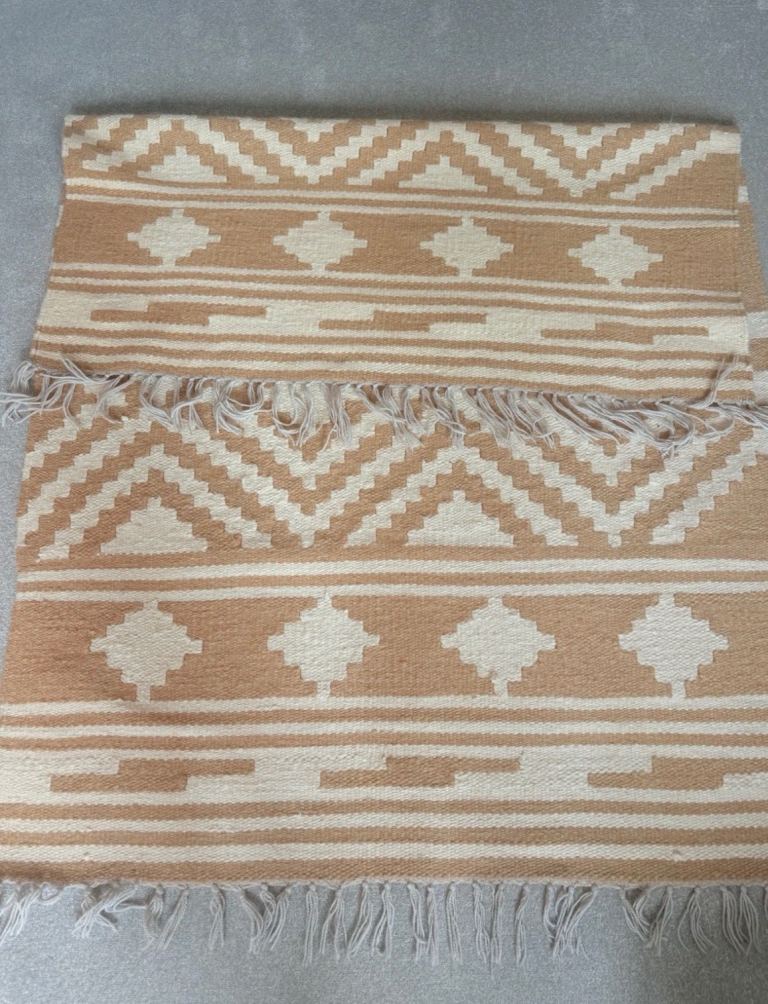 Lovely Wool Kilim Rug - Geometric Pattern, Great Condition