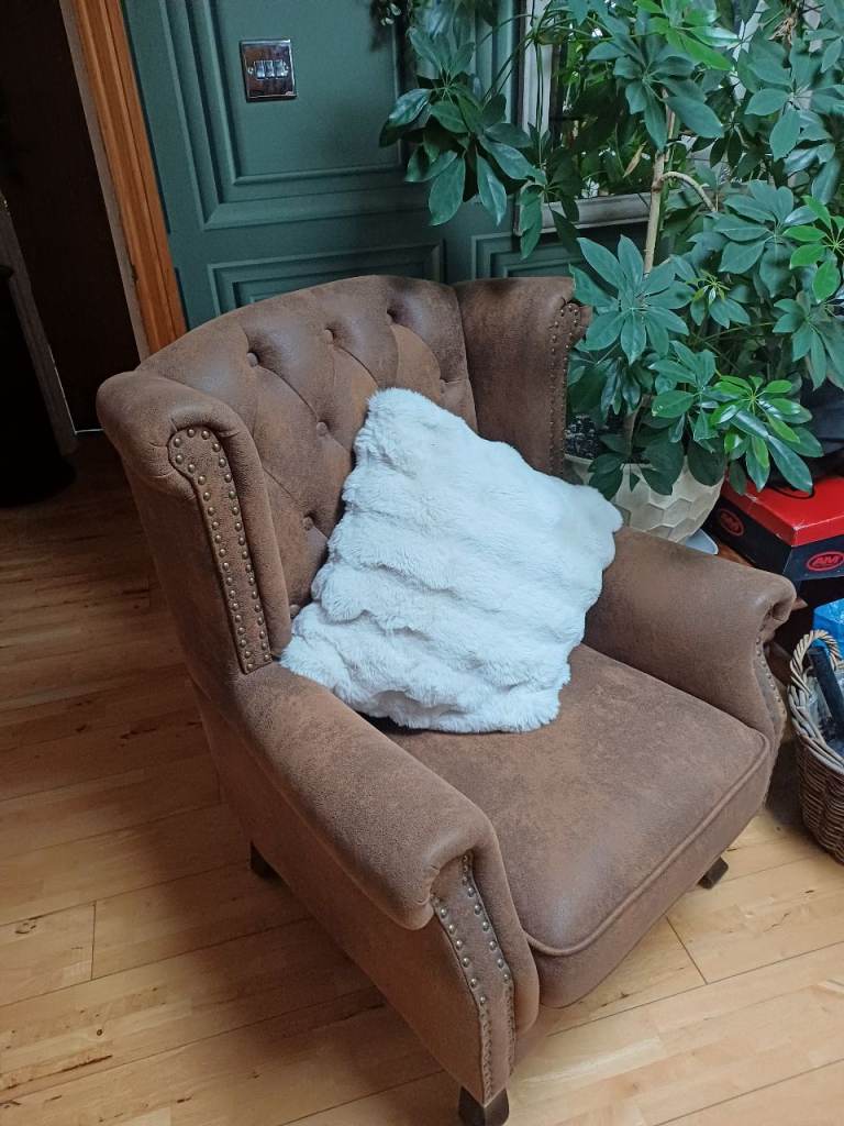 Hansen Balmoral wingback arm chair