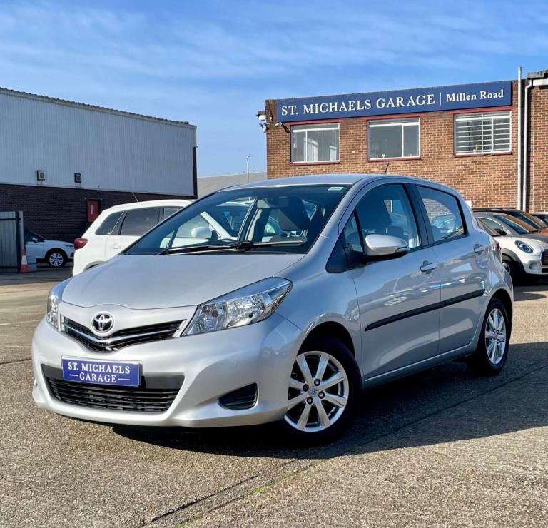 2012 Toyota Yaris 1.3 Yaris TR VVT-i 5dr Hatchback Petrol Manual