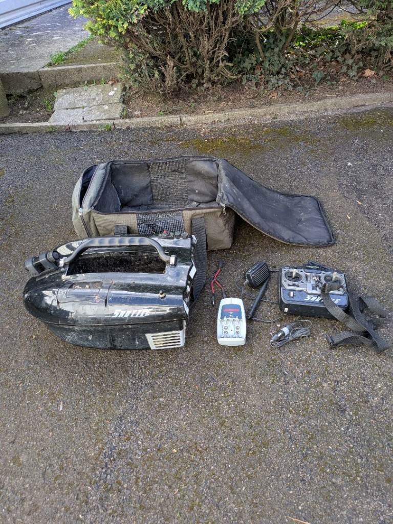 Waverunner shuttle Bait Boat