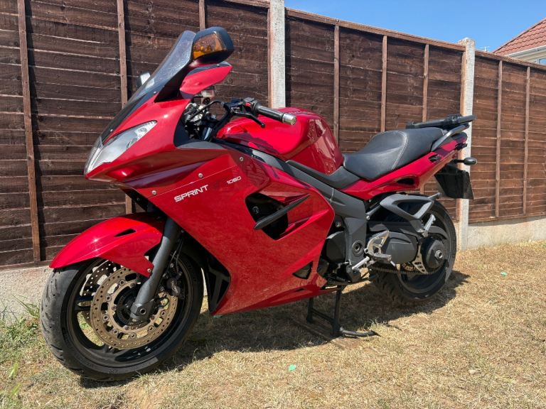 Triumph, SPRINT, 2014, 1050 (cc)