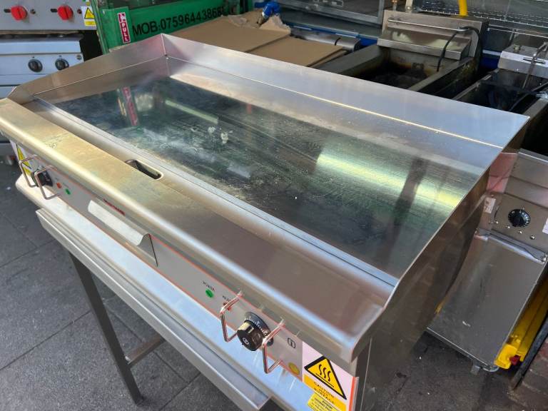 NEW ELECTERIC 1 PHASE CHROME 1 M LONG FLAT GRILL CATERING COMMERCIAL KITCHEN FAST FOOD 