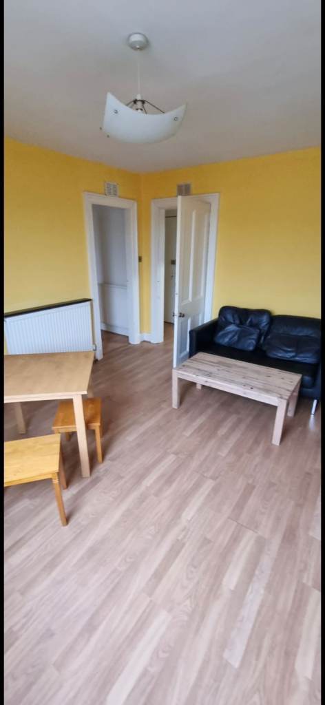 £660 2 bedroom flat Belgrave Tce Rosemount close to city and Uni 10 mins from Union St