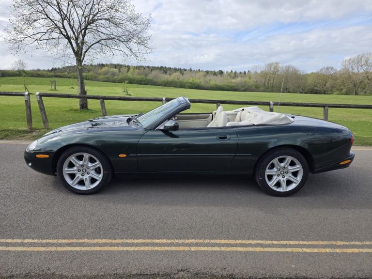 Jaguar XK8 Convertible 4.0 Automatic  lovely condition 