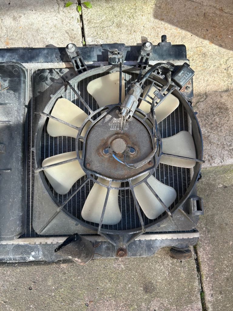 Honda jazz 2004/08 radiator coolant 