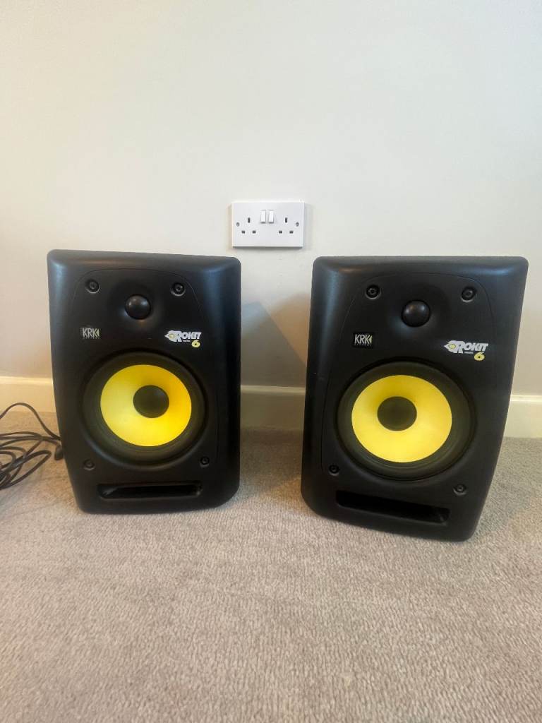2 x KRK Rokit 6 Studio Monitors / Speakers 