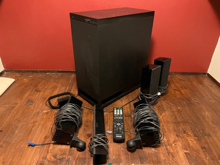 Surround sound system