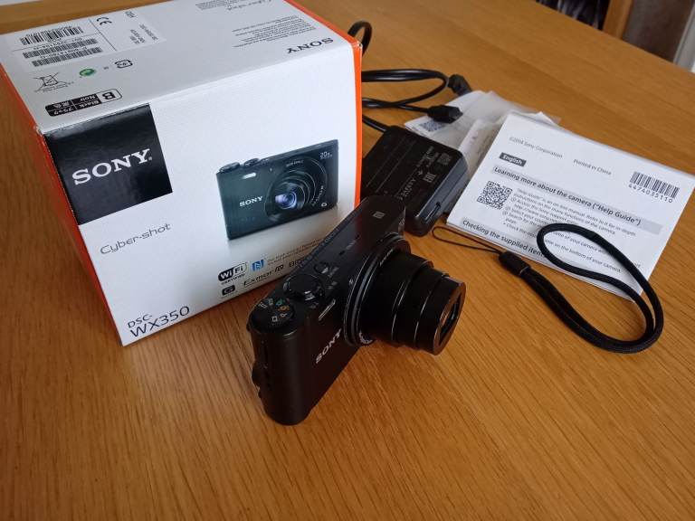 SONY CYBER-SHOT DIGITAL CAMERA