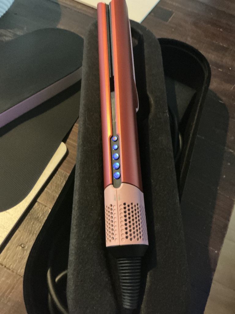 Dyson wet to  dry straighteners