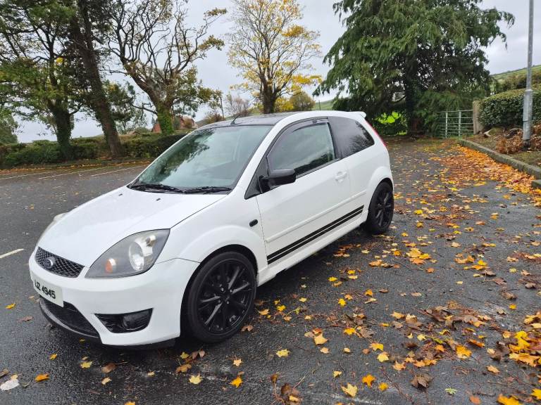 Ford, FIESTA, Hatchback, 2005, Manual, 1242 (cc), 3 doors