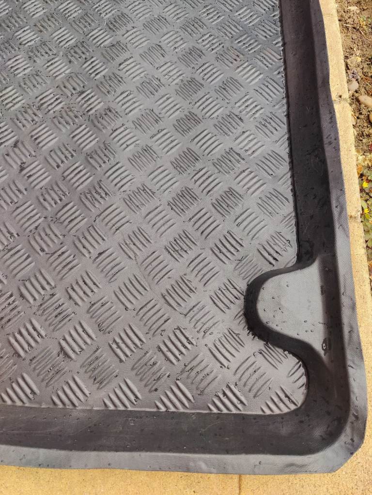 Audi A6 Avant boot liner