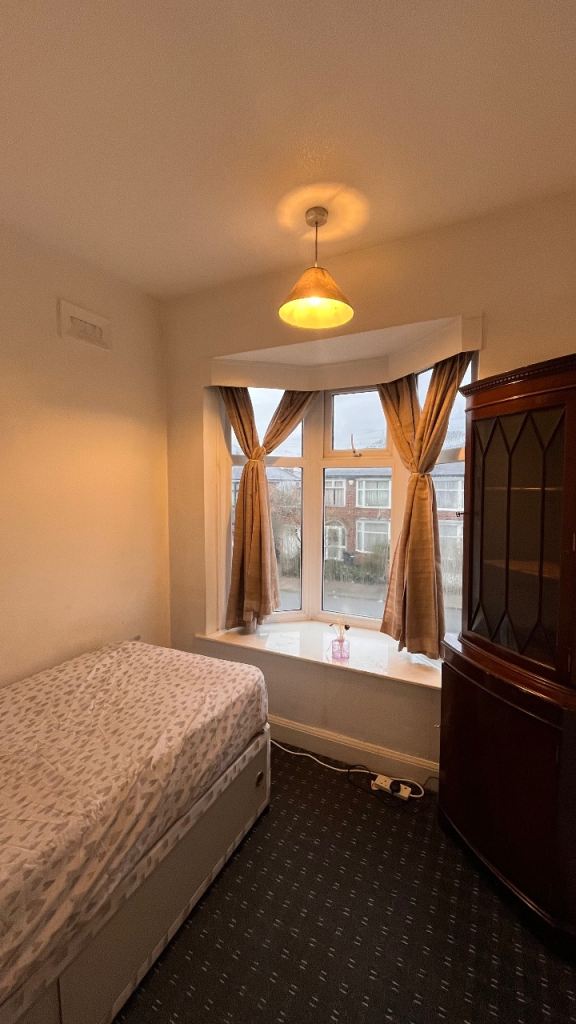 Available Box Room To Rent (LE4 0DP)