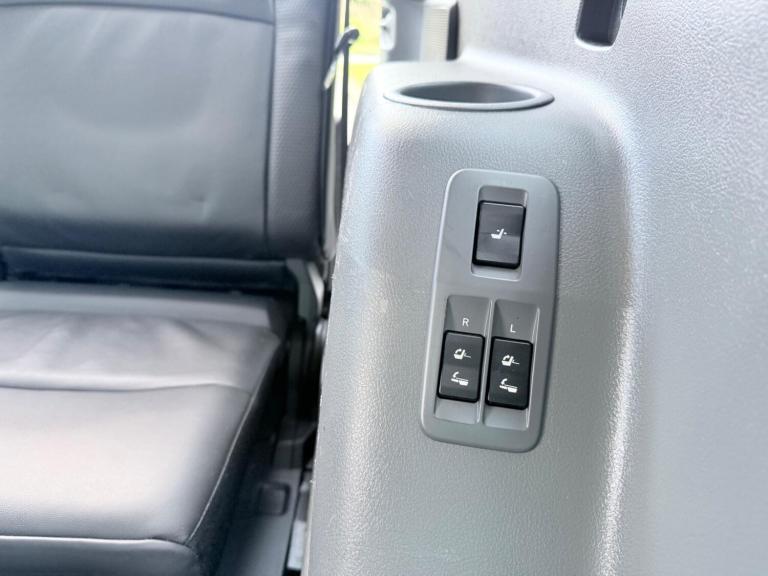 2013 Toyota Land Cruiser 3.0 D-4D LC4 5dr Auto [190] ESTATE DIESEL Automatic