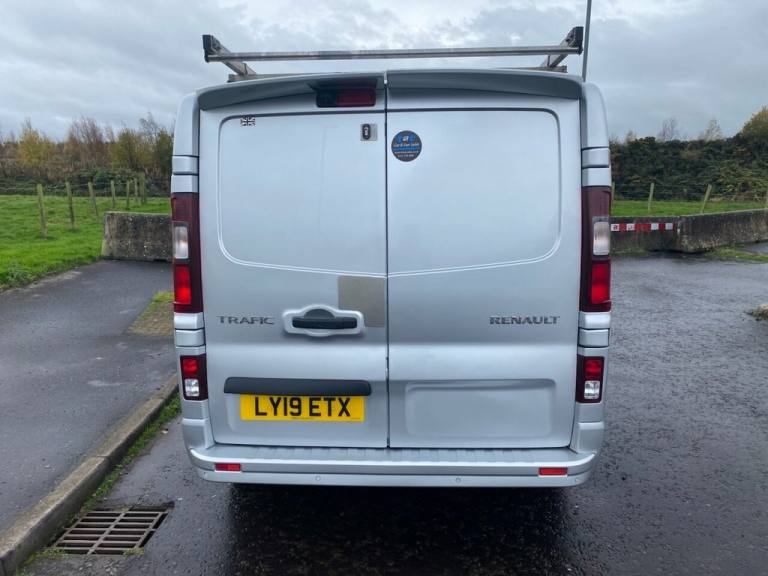 2019 19 RENAULT TRAFIC 1.6 DCI ENERGY PREMIER EDITION NAV NO VAT PART DAY VAN EU