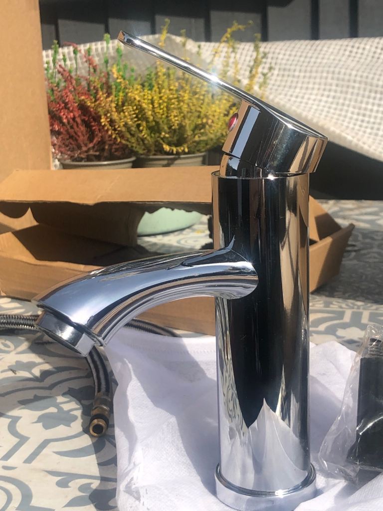 KITCHEN SINK FAUCET TAPS AND BASIN TAPS 