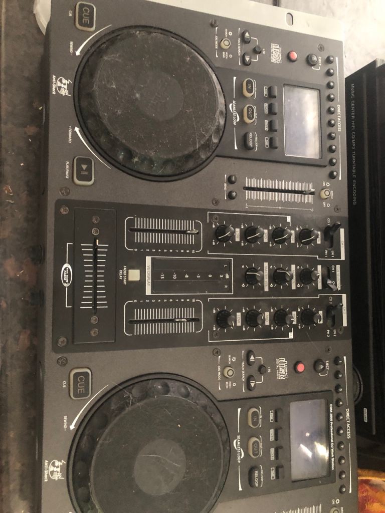 DJ decks 