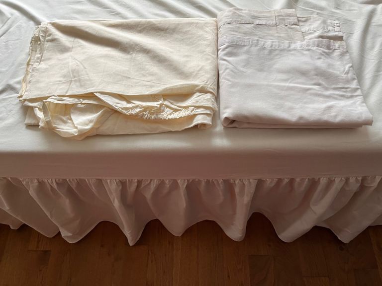Cream Single bed Valance+ fitted sheet + pre-loved flat sheet