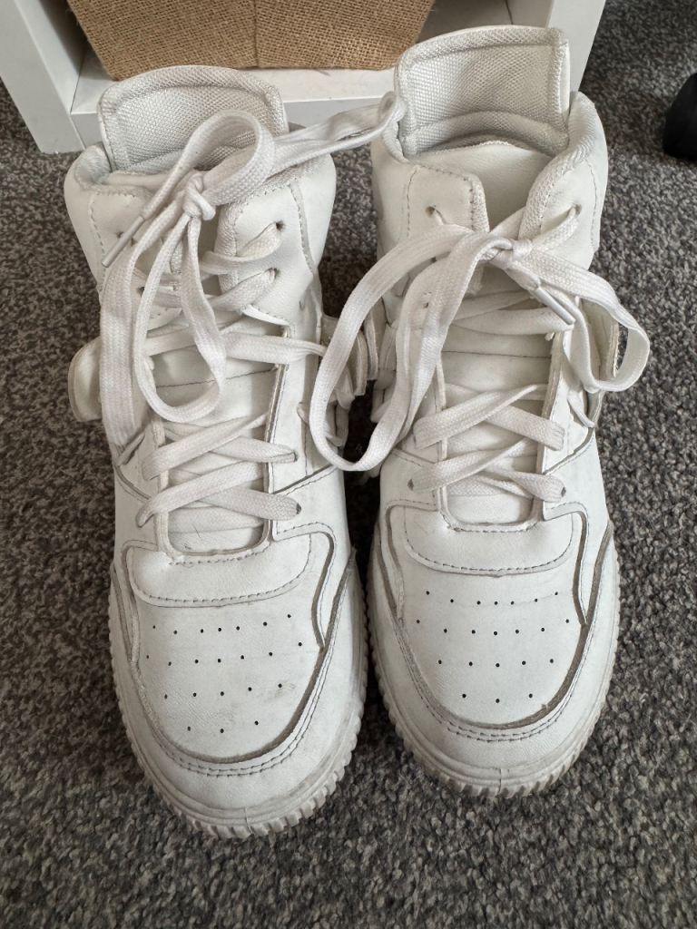 Unisex White High-Top Trainers - Good Condition
