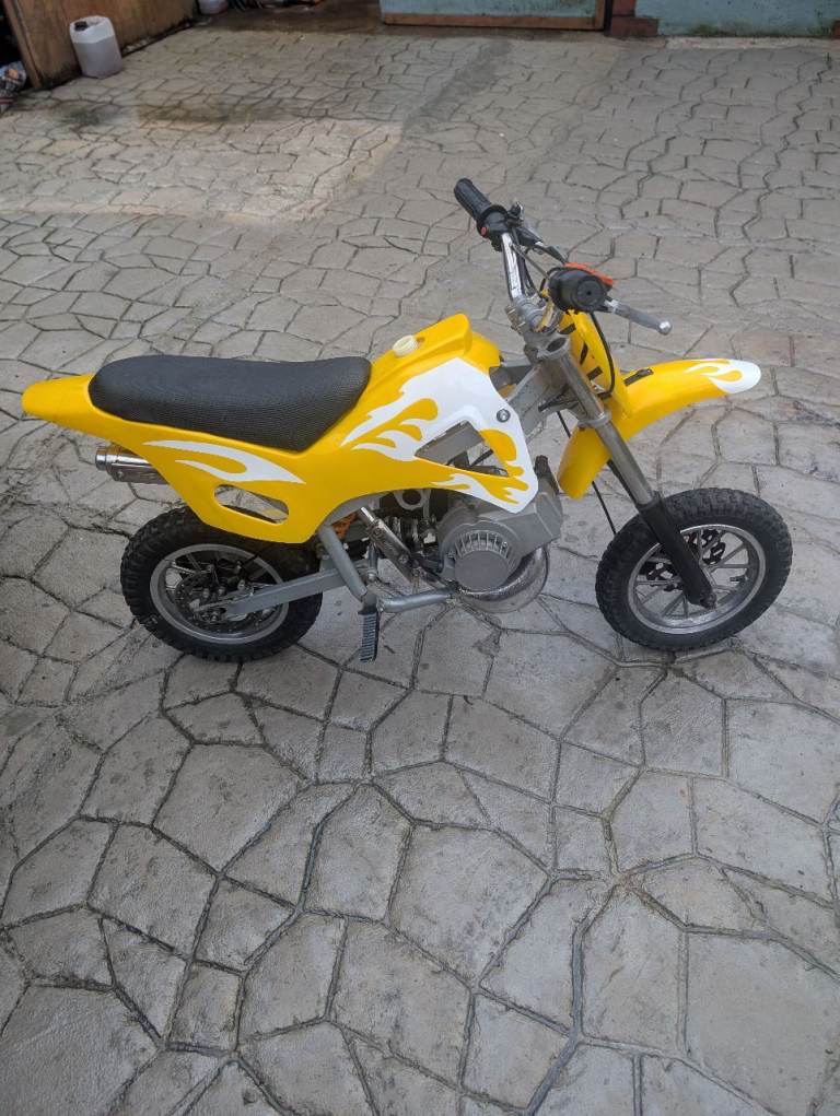 2 X Mini moto Pocket bikes 