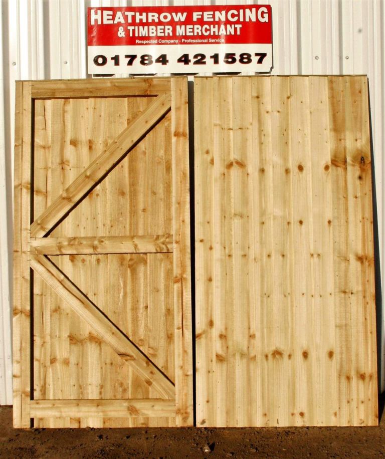 Closeboard side gates 