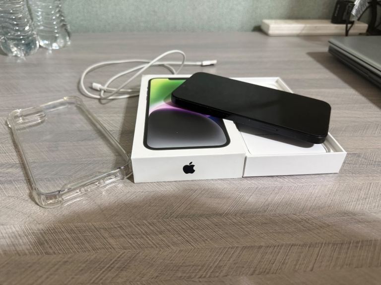 Apple IPhone 14 Plus+ 128GB Midnight Blue Unlocked To Any Network Boxed Up