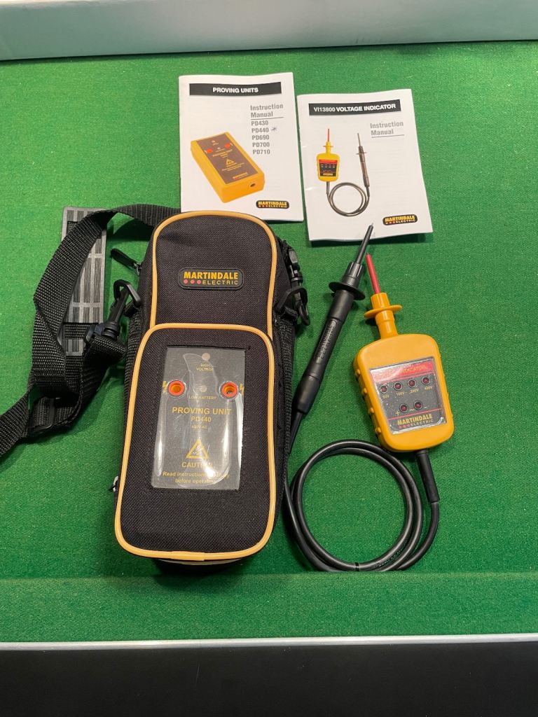 Martindale tester with test lamps 
