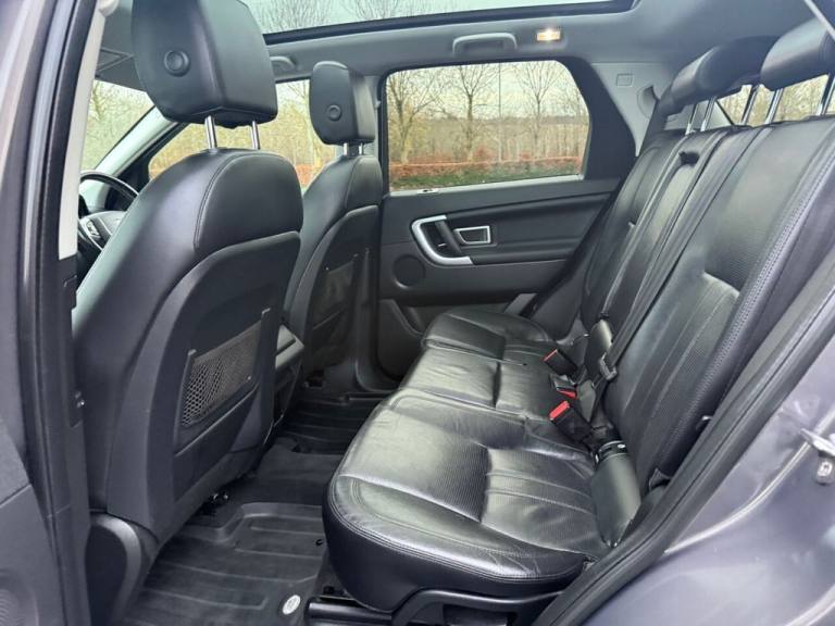 2017 Land Rover Discovery Sport 2.0 TD4 HSE SUV 5dr Diesel Auto 4WD Euro 6 (s/s) (180 ps) ESTATE ...