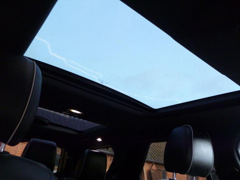 2019 Land Rover Discovery 3.0 SD V6 HSE Auto 4WD Euro 6 (s/s) 5dr ESTATE Diesel Automatic