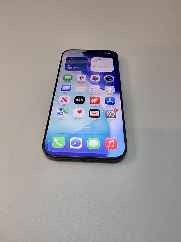 iPho e 16 Pro Max 256GB in very good condition 