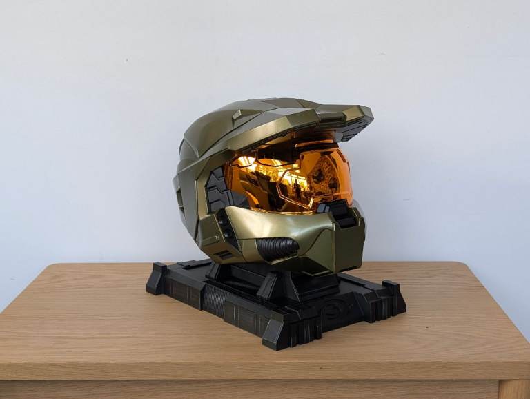 Halo 3 Legendary Edition Master Chief Helmet Collectible