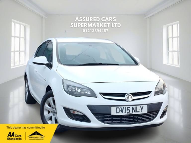 2015 Vauxhall Astra 1.6i 16V Design 5dr HATCHBACK PETROL Manual