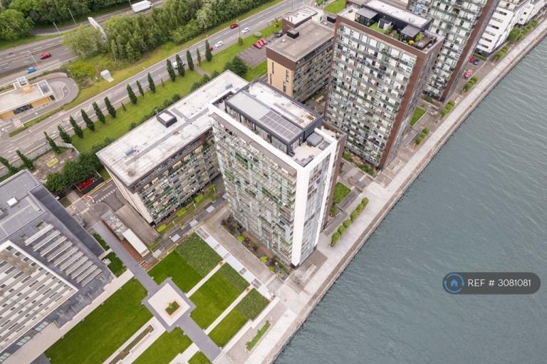 1 bedroom flat in Meadowside Quay Walk, Glasgow, G11 (1 bed) (#3081081)