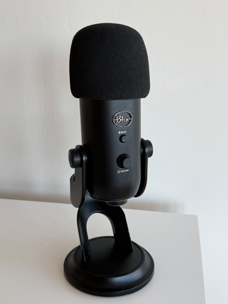 Blue Yeti USB professional microphone