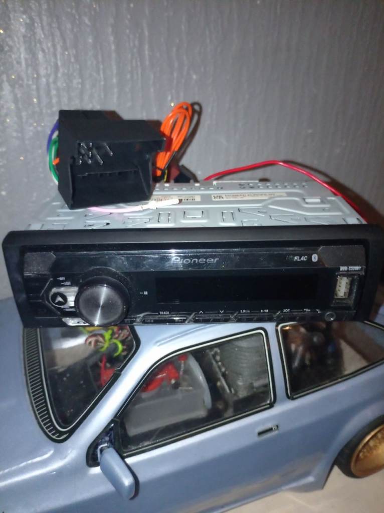 Pioneer MVH-S320BT