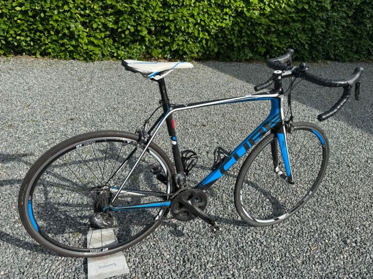 Cube Agree carbon road bike