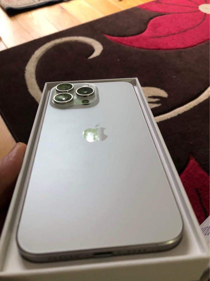 Apple iPhone 15 Pro Max 256GB – White, As Good As New | in Southampton ...