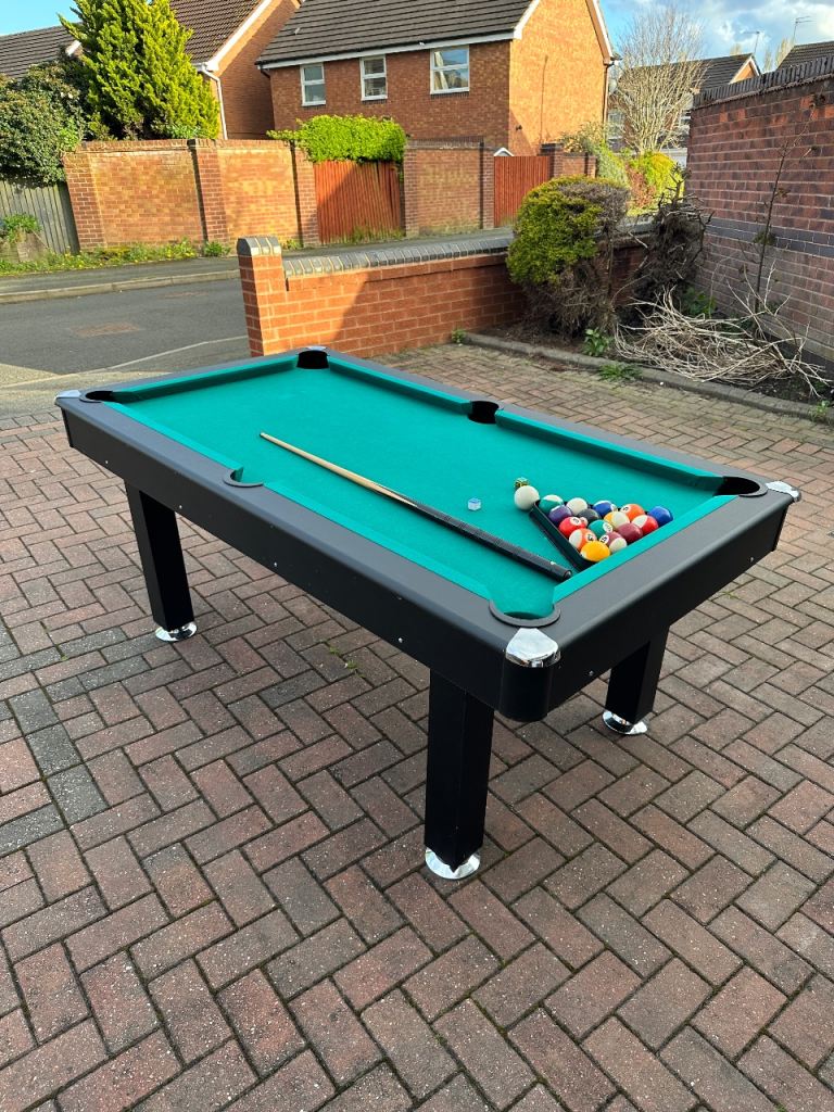6ft Pool Table - Great Condition!