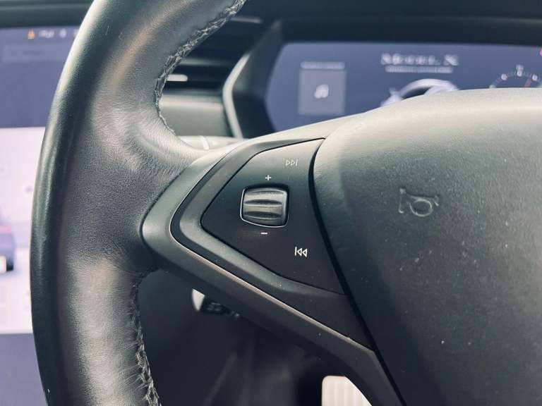 TESLA MODEL X (Dual Motor) Performance SUV 5dr Electric Auto 4WDE (Ludicrous)