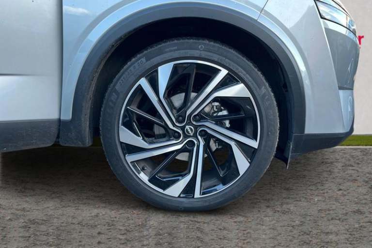 2022 Nissan Qashqai 1.3 DiG-T MH 158 Tekna+ 5dr Xtronic Automatic Hatchback Petrol Automatic