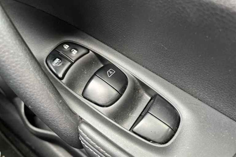 2020 Nissan X-Trail 1.7 dCi N-Connecta 5dr ESTATE DIESEL Manual