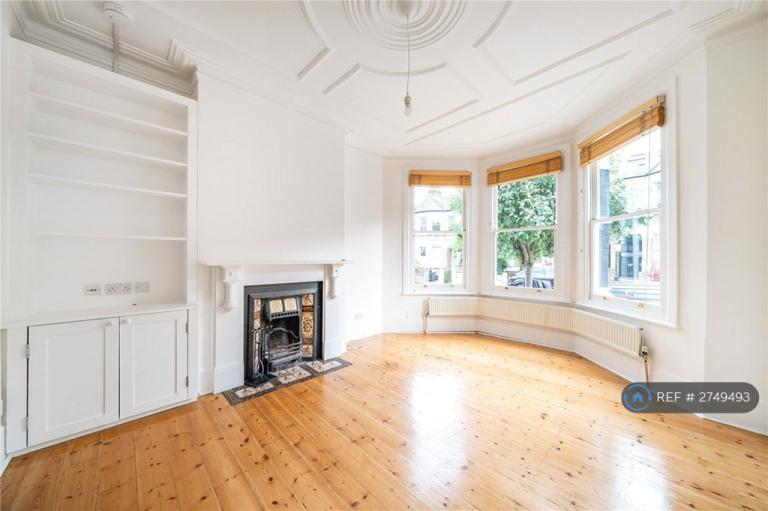 3 bedroom house in Harringay Ladder, London, N8 (3 bed) (#2749493)