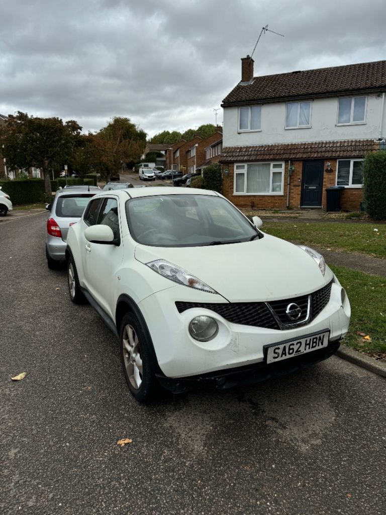 Nissan, JUKE, Hatchback, 2012, Manual, 1598 (cc), 5 doors