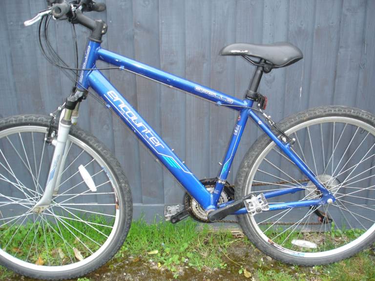 encounter mountain bike 18 speed nice bike