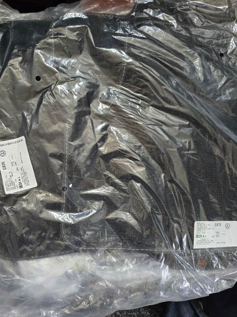 VW Golf  MK8 Mat Set