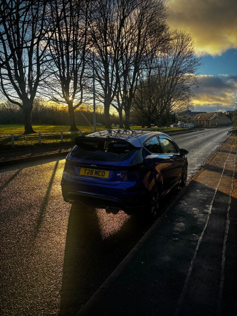 Ford, FIESTA, Hatchback, 2016, Manual, 1596 (cc), 3 doors