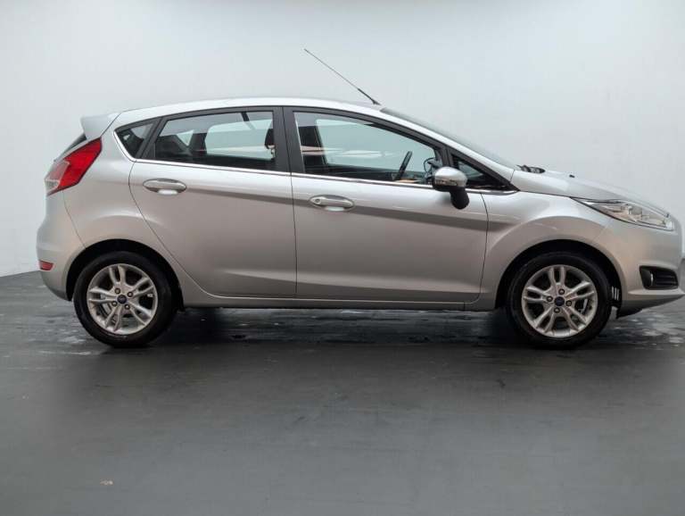 2017 Ford Fiesta 1.25 Zetec Hatchback 5dr Petrol Manual Euro 6 (82 ps) AIR/CON + TINTED GLAS HATC...
