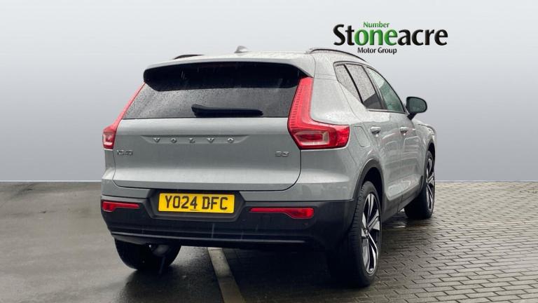 2024 Volvo XC40 2.0 B3P Ultra Dark 5dr Auto ESTATE PETROL Automatic