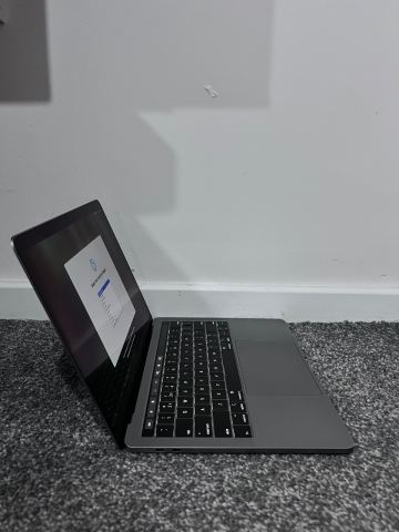 Apple MacBook Pro 13